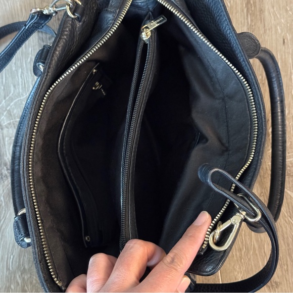 Danier Leather Black Shoulder Bag/ Purse - Picture 11 of 15